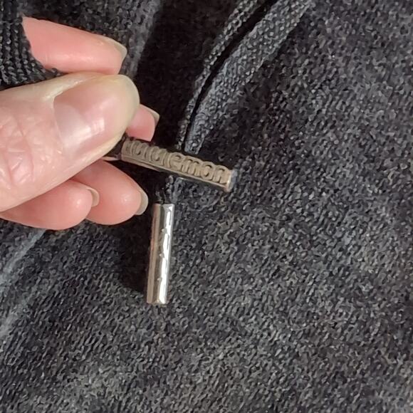 Lululemon Loungers - Picture 6 of 6